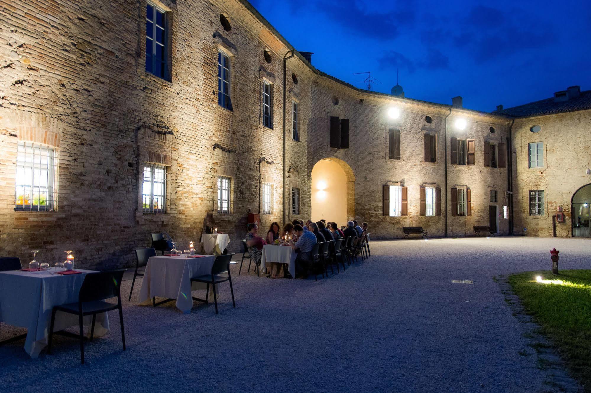 Locanda Abbazia Di Valserena - Csac Parme Extérieur photo